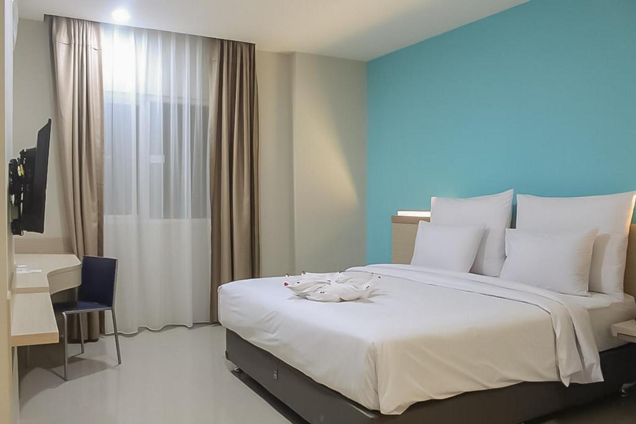 Hotel Mutiara RedPartner Padangsidimpuan Esterno foto